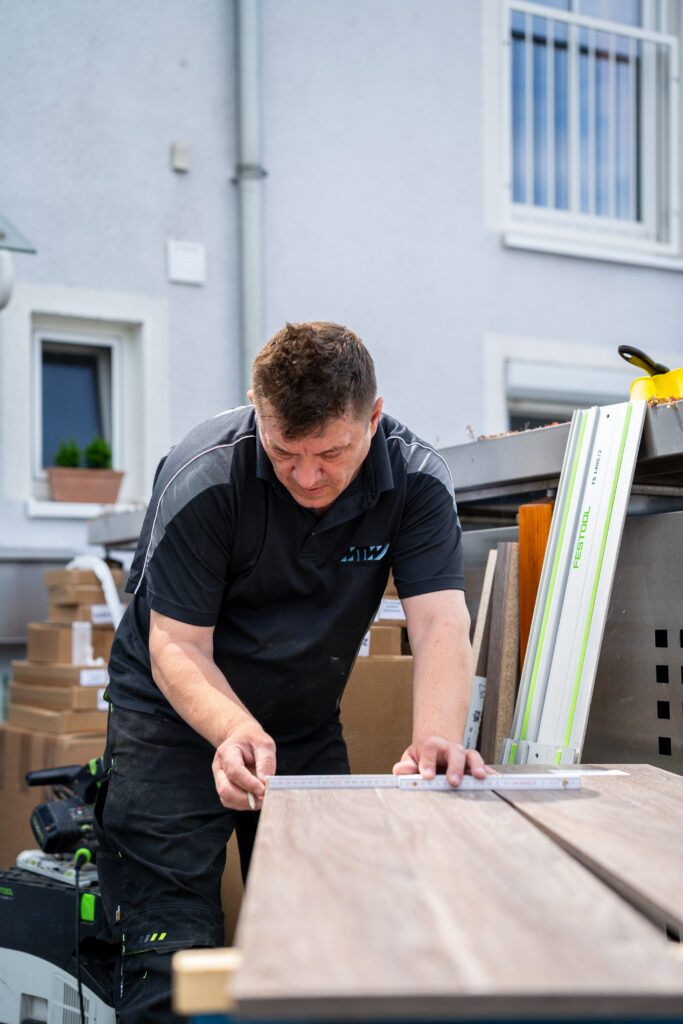 Sichtbarkeit für Handwerksbetriebe durch professionelle Medien | ViWa Küchen | Münster
